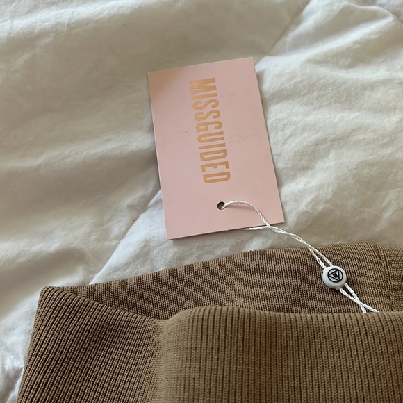 NWT Ribbed Basic Highwaisted Legging MISSGUIDED - Picture 4 of 4